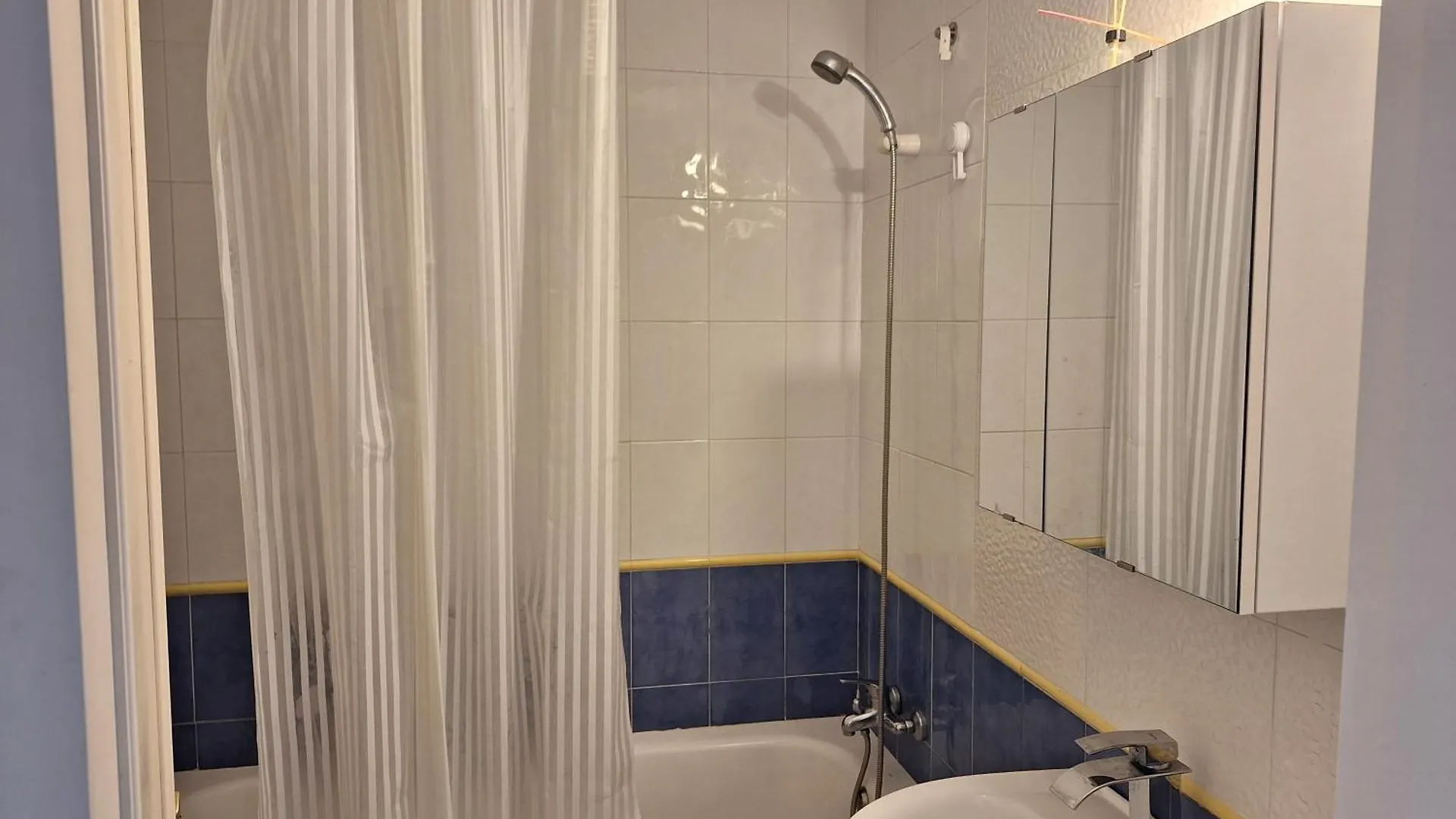 Sunny Holiday Apartment Lovely 2 Bedroom With Pool Fuengirola