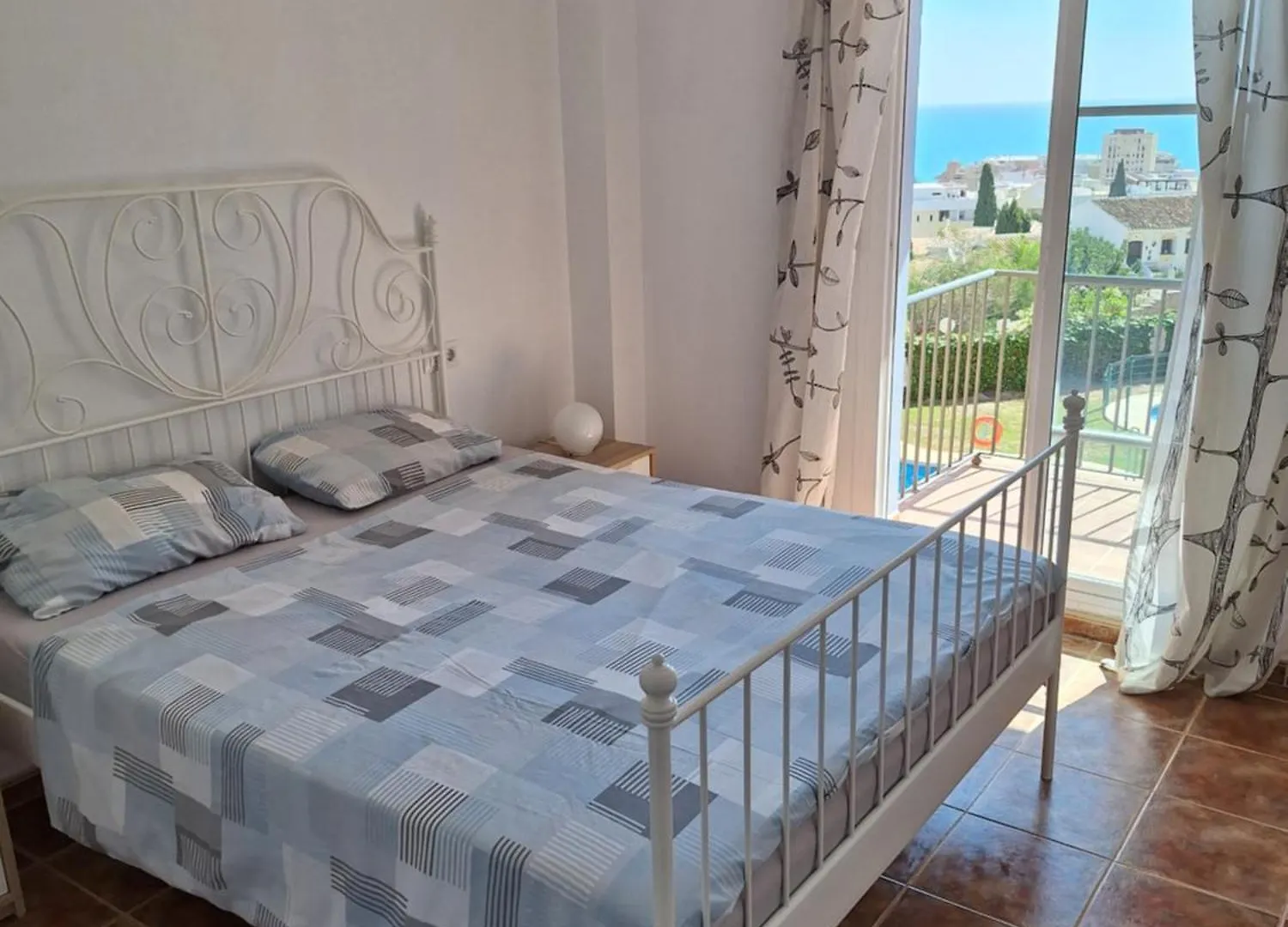 Sunny Holiday Apartment Lovely 2 Bedroom With Pool Fuengirola